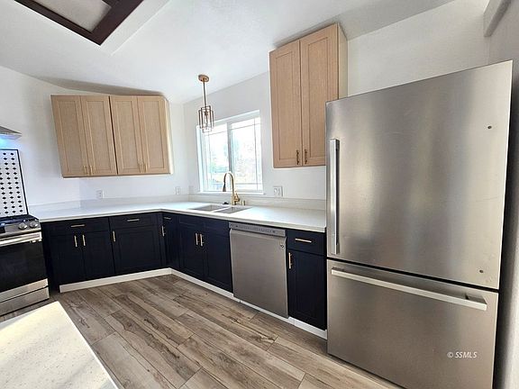 5th image of 10821 Rankin Ave