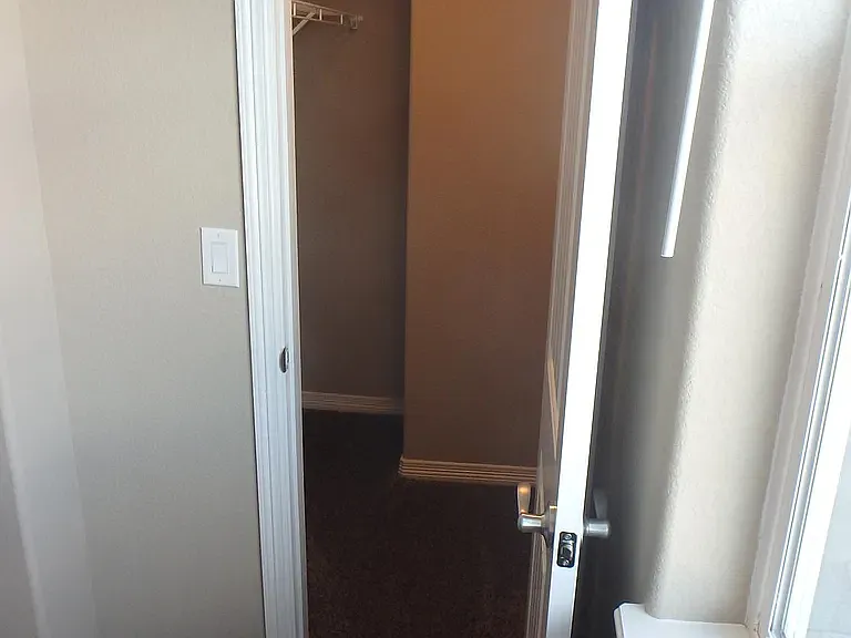 10813 Rowley Dr — Photo 16