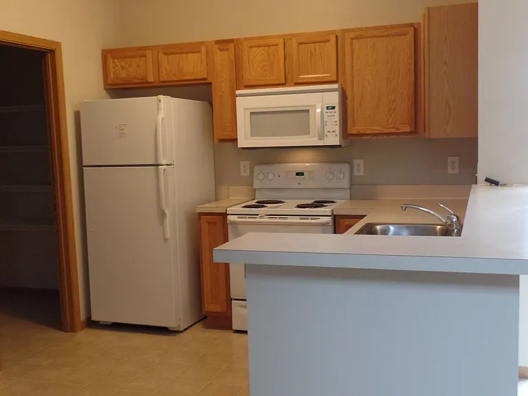 9174 Walker Park Dr — Photo 2