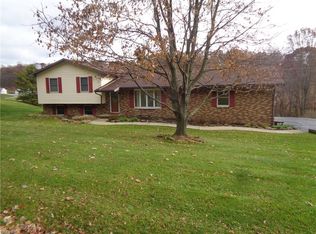 2235 Tabor Ridge Rd NE, New Philadelphia, OH 44663