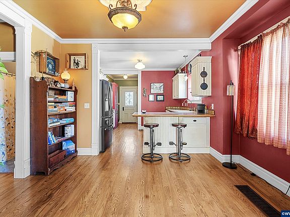 4th image of 1757 Chemeketa St NE