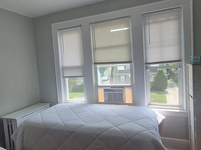 54 Lindsley Pl #2 — Photo 5
