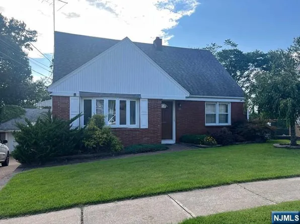 163 Orchard St, Garfield, NJ 07026