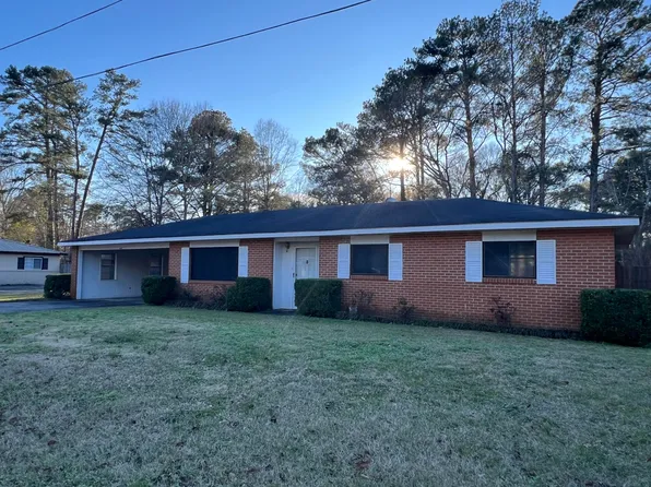 1607 Pineview Dr, Columbia, MS 39429