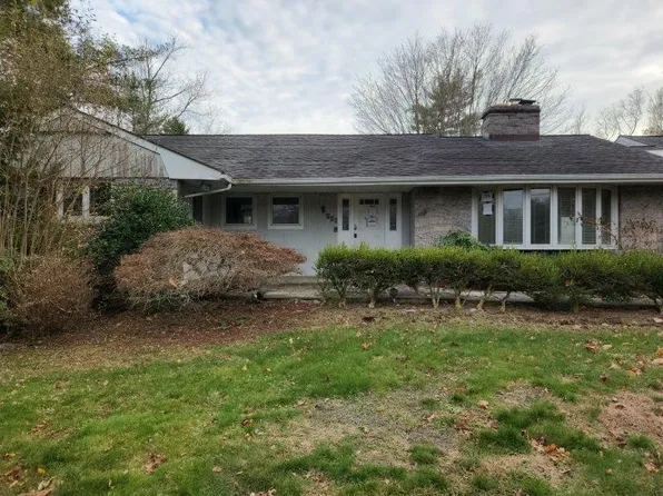 346 Nanny Hagen Road, Thornwood, NY 10594