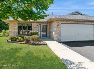 2516 Par Four Ct, Joliet, IL 60436