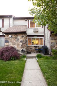 17 Fuller Ct #A, Staten Island, NY, 10306