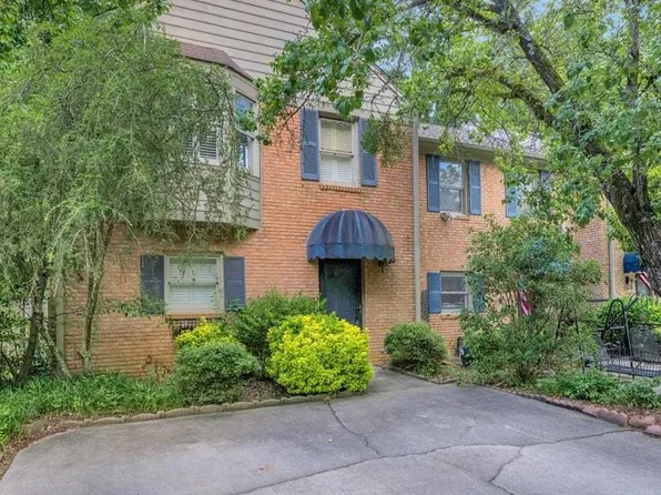 3215 Wisteria Cir, Birmingham, AL 35216