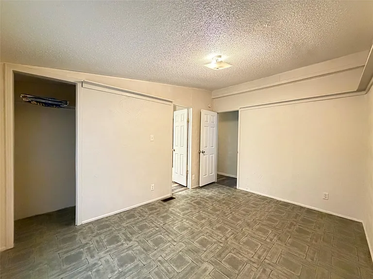 372 County Road 4450 — Photo 10