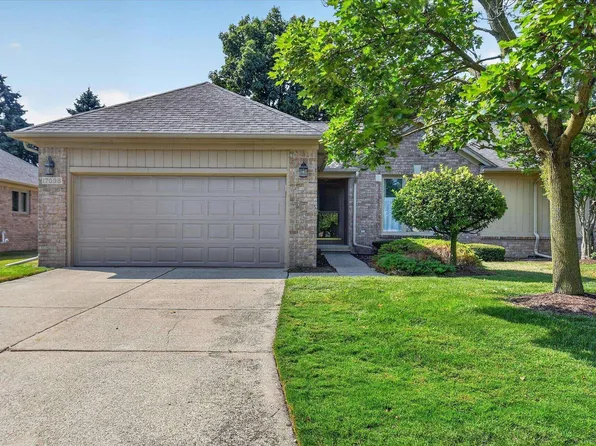 17098 Martingale Ln #47, Clinton Township, MI 48038
