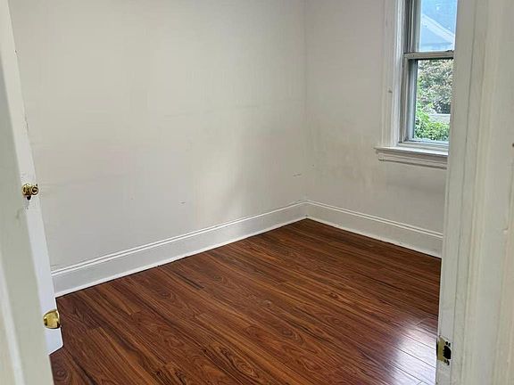 5th image of 16414 81st Avenue