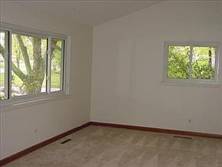 3rd image of 4049 Glenheath Dr