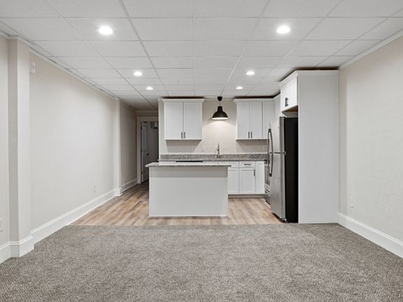 4th image of 508 E Main St #209