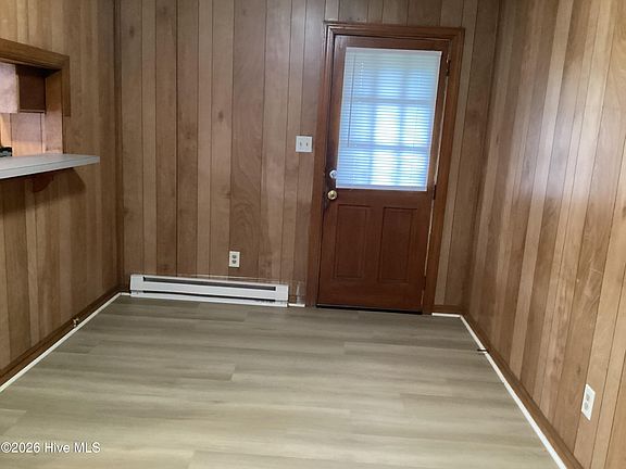 5th image of 1011 E Raleigh Boulevard