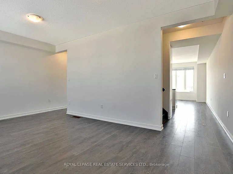 3191 Ernest Appelbe Blvd — Photo 11