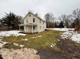 696 Burlingham Rd, Bloomingburg, NY 12721