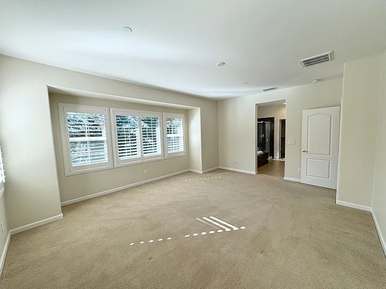 3508 Corsica Ct — Photo 11