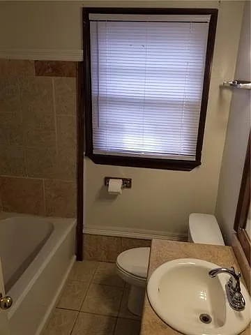 1527 Gallier St — Photo 10