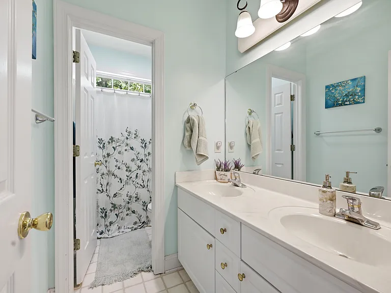 221 Black Forest Dr — Photo 37