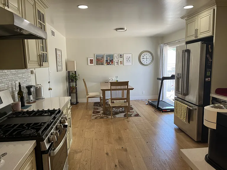 4826 Meadowbrook Dr — Photo 12