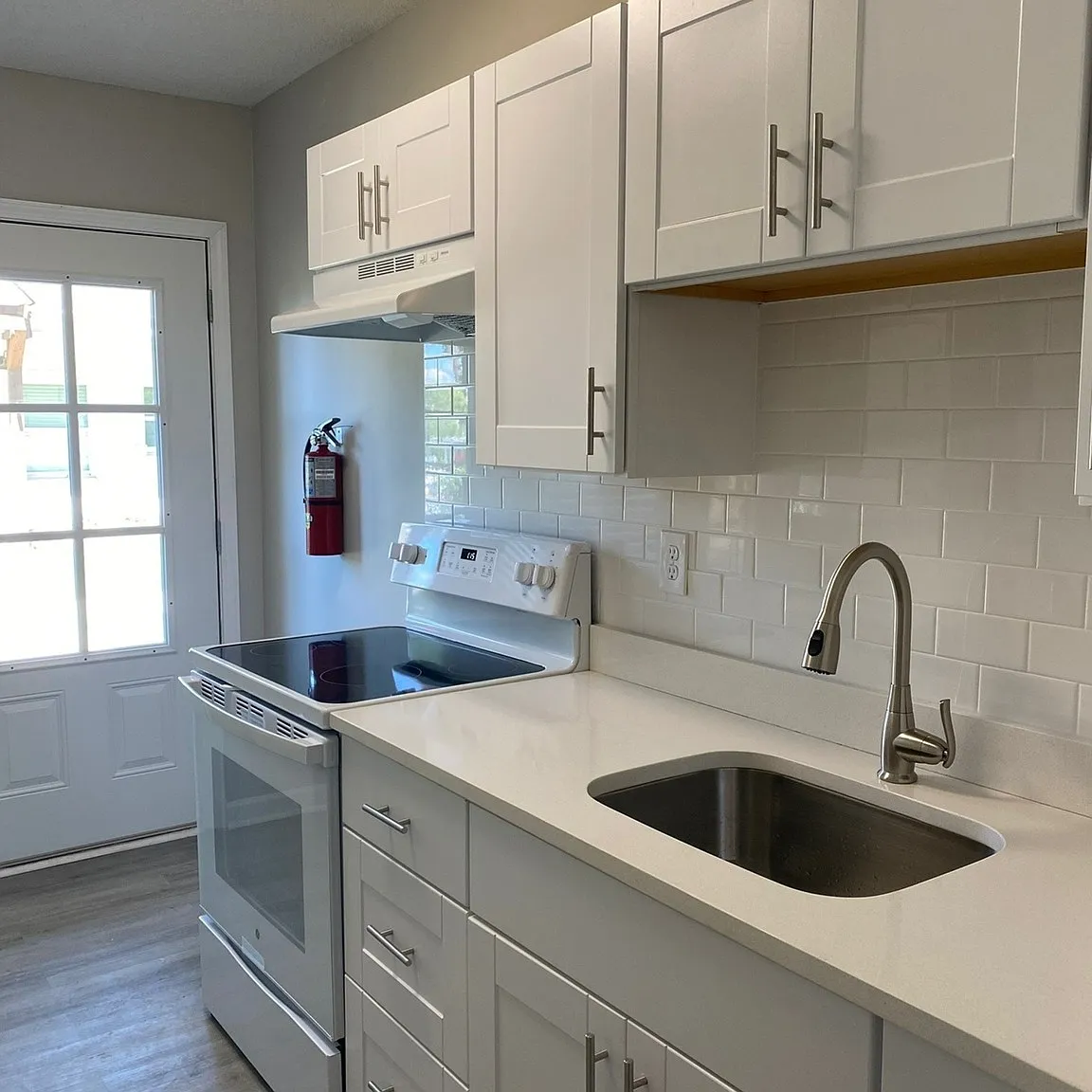 Clairmont Court Apartments — Photo 4