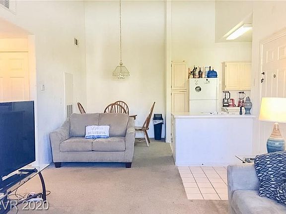 4th image of 855 N Stephanie St Unit 1025