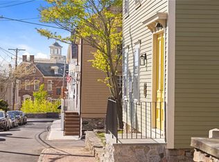 18 Barney St #2, Newport, RI 02840