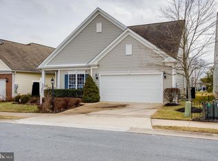 209 Clubside Dr #327, Taneytown, MD 21787