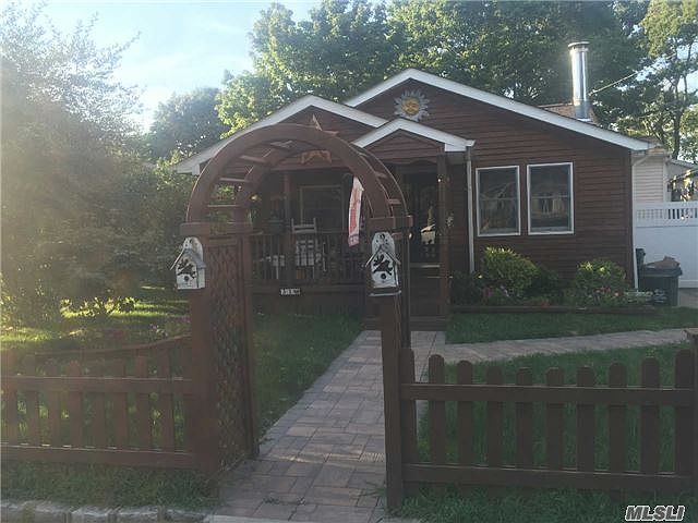 1st image of 29 Oaklawn Ave