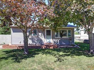 1101 Halley Ave, Rapid City, SD 57701