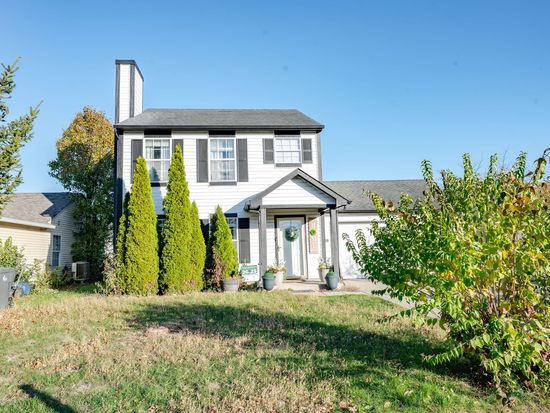 3717 Lace Bark Dr, Indianapolis, IN 46235