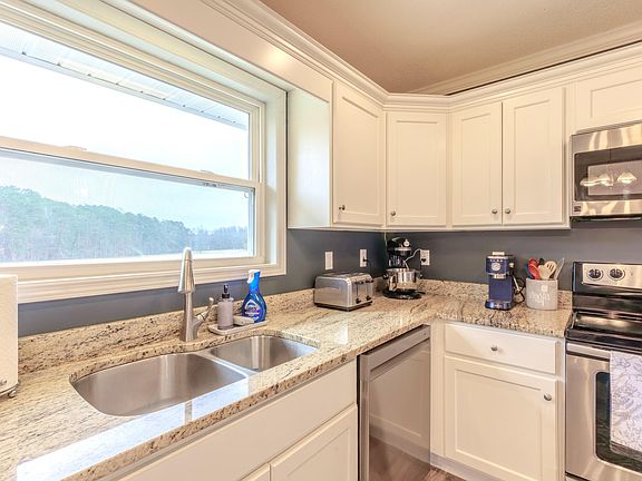 4th image of 2423 N Marble Top Rd