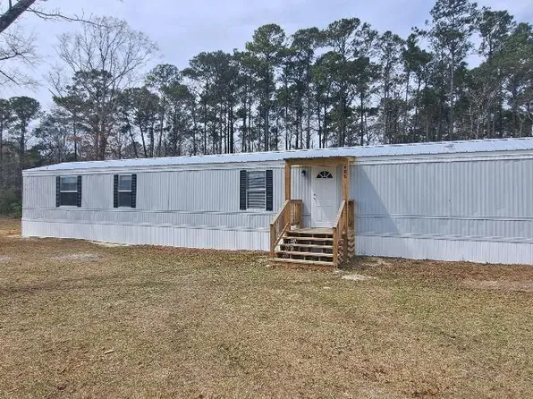 486 Bachelor Creek Lane SW, Supply, NC 28462