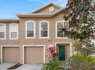 9811 Ashburn Lake Dr, Tampa, FL 33610