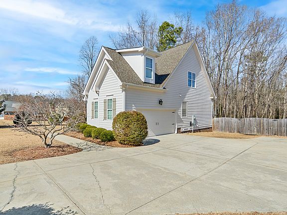 3rd image of 1205 Autumn Grove Ct