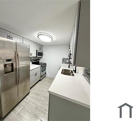 1st image of 5827 Blueberry Ct