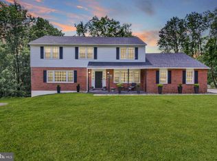 14 Dansfield Dr, Wilmington, DE 19803