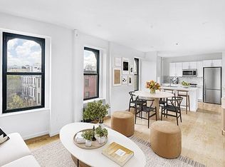 391 1st St APT 3R, Brooklyn, NY 11215