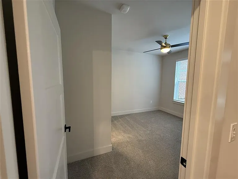 District on the Etowah Apartments — Photo 1339