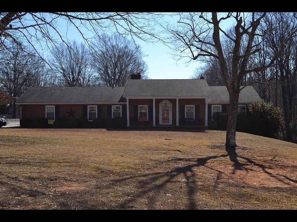 1st image of 4015 Westover Dr