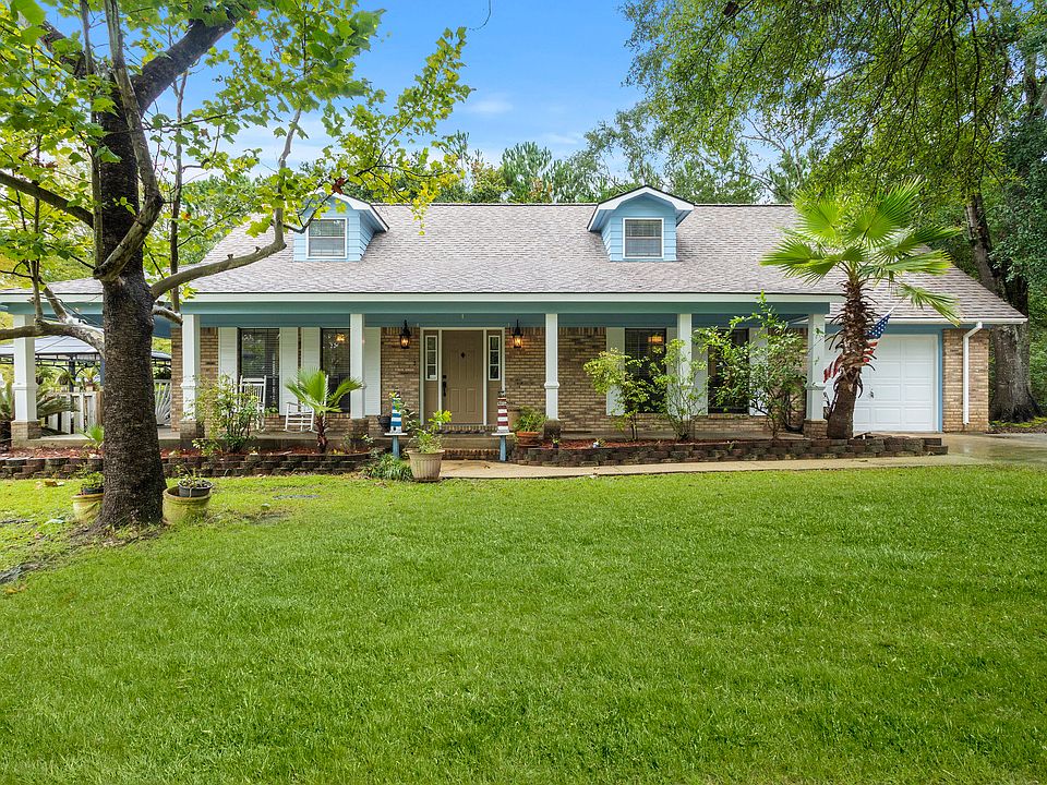 1st image of 2401 Bahama Dr