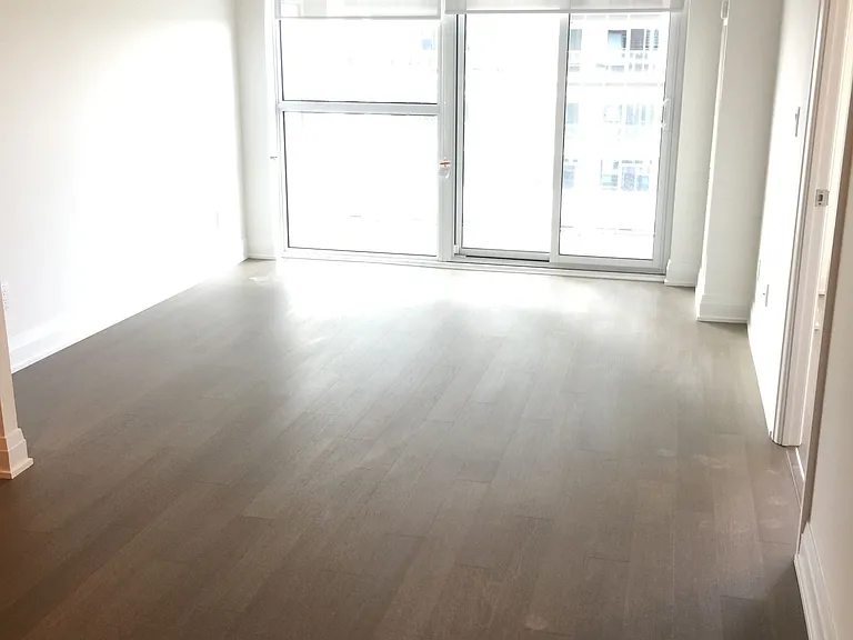 55 Speers Rd #1113 — Photo 2