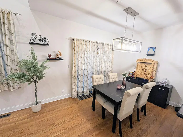 394 E Tall Oaks Ln — Photo 6