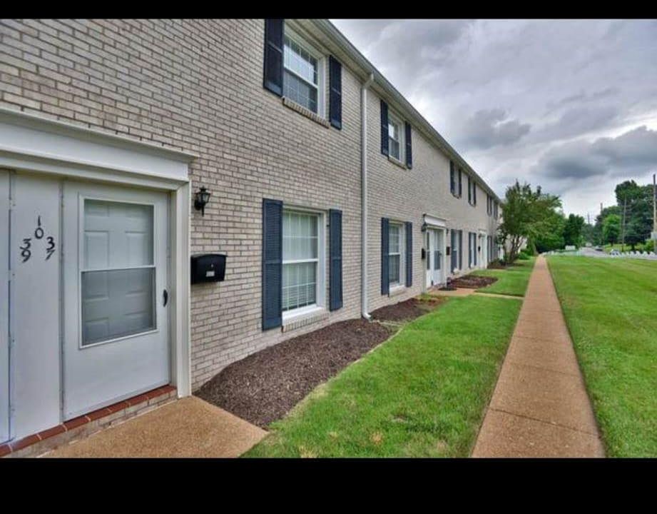 1st image of 1037 Avenue H St