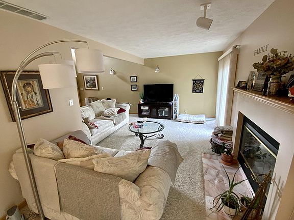 3rd image of 2407 Reynolds Manor Dr #2