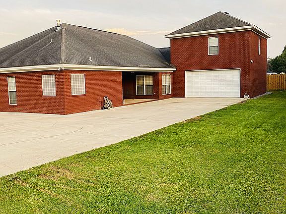 5th image of 1484 Pebble Creek Dr