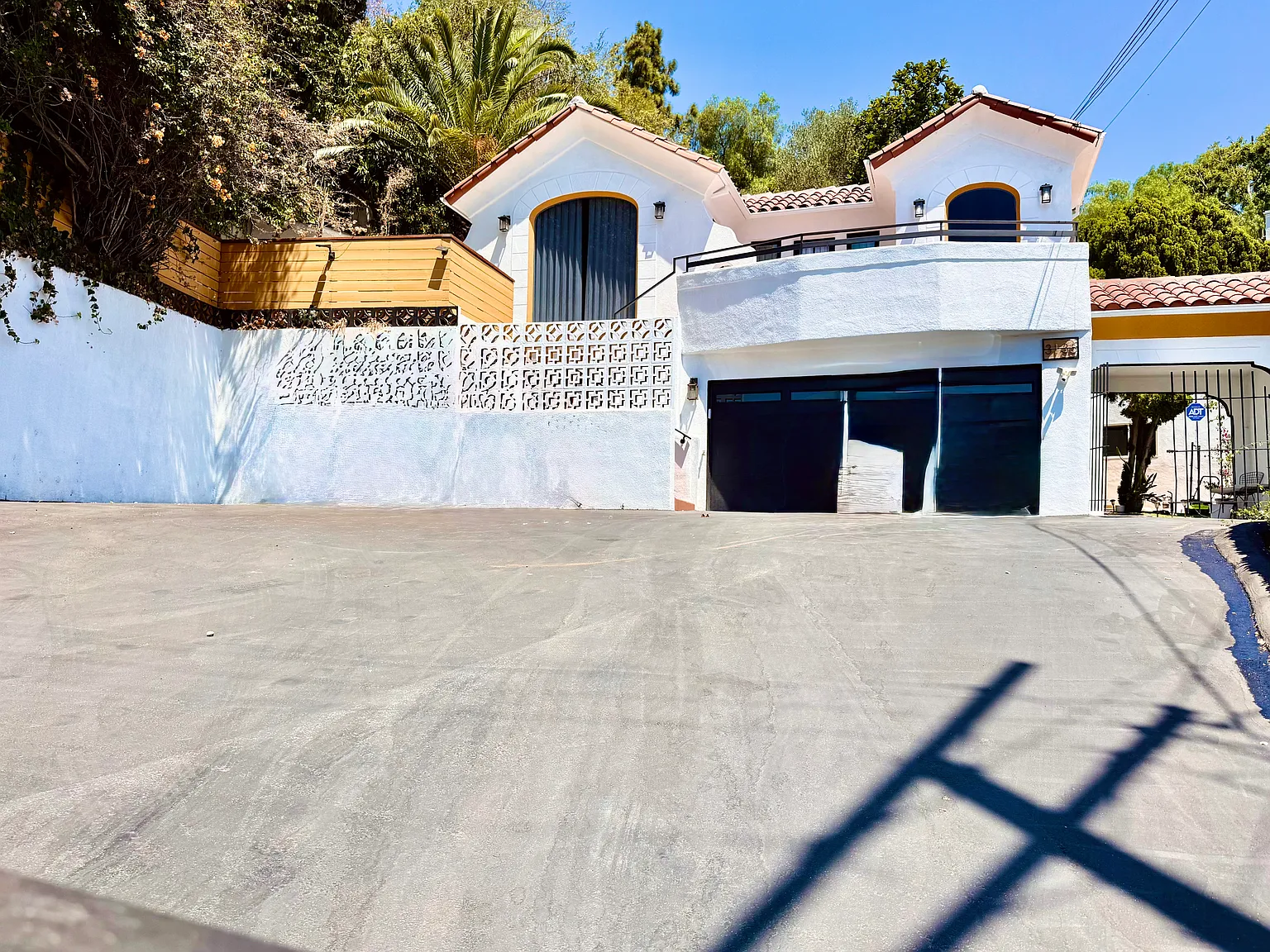 2 bed, $4,500 — Photo 2