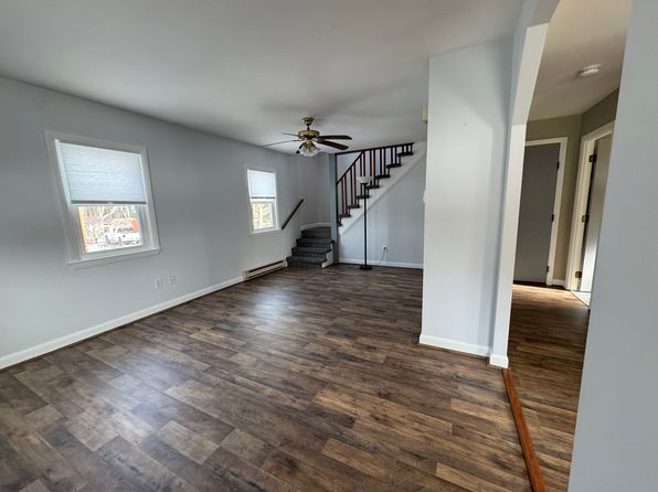 156 Barrows St APT 4