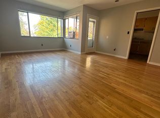 319 State St #10, Adrian, MI 49221