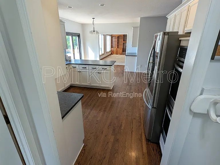 3905 SW 14th St — Photo 67